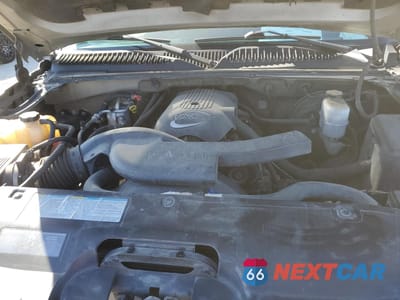 Zdjęcie 11 z 12 samochodu: 2002 CHEVROLET AVALANCHE C1500 VIN:3GNEC13T92G148307 - miniatura