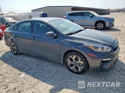 Czwarte zdjęcie samochodu z boku: 2019 KIA FORTE FE VIN:3KPF24AD1KE092727 - miniatura