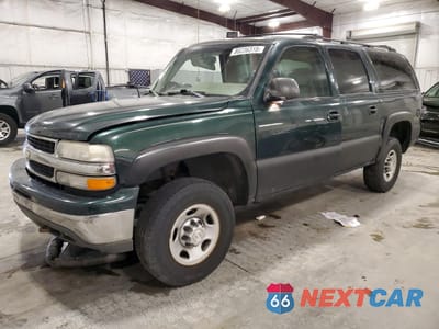 2001 CHEVROLET SUBURBAN K2500 3GNGK26U81G225205 - główne zdjęcie licytacji z USA - miniatura