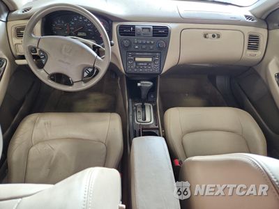 Zdjęcie 8 z 12 samochodu: 2002 HONDA ACCORD EX VIN:1HGCG56622A007337 - miniatura