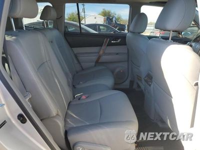 Zdjęcie 11 z 12 samochodu: 2008 TOYOTA HIGHLANDER LIMITED VIN:JTEES42A182097587 - miniatura