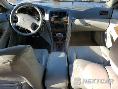 Zdjęcie 8 z 12 samochodu: 2000 LEXUS ES 300 VIN:JT8BF28G2Y0242903 - miniatura