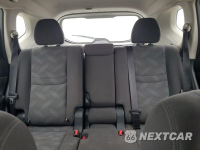 Zdjęcie 10 z 16 samochodu: 2016 NISSAN ROGUE S VIN:KNMAT2MT3GP631290 - miniatura
