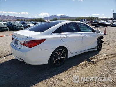 Trzecie zdjęcie samochodu z tyłu: 2013 HYUNDAI SONATA SE VIN:5NPEC4AB1DH563717 - miniatura