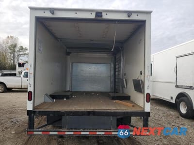 Zdjęcie 10 z 13 samochodu: 2021 FORD ECONOLINE E350 SUPER DUTY CUTAWAY VAN VIN:1FDWE3FN8MDC12459 - miniatura