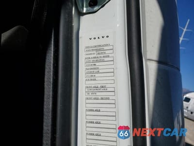 Zdjęcie 10 z 10 samochodu: 2025 VOLVO VNL SEMI TRUCK VIN:4V4NC9EHXSN694741 - miniatura