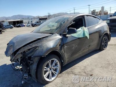2024 TESLA Y 7SAYGDEE2RF061958 - główne zdjęcie licytacji z USA - miniatura