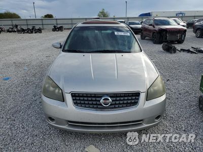 Piąte zdjęcie samochodu w środku: 2005 NISSAN ALTIMA S VIN:1N4AL11D05N495917 - miniatura