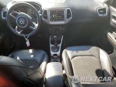 Zdjęcie 8 z 13 samochodu: 2018 JEEP COMPASS LATITUDE VIN:3C4NJCBB6JT240399 - miniatura