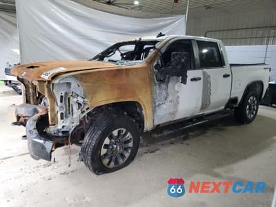 2022 CHEVROLET SILVERADO K2500 CUSTOM 1GC4YME72NF209655 - główne zdjęcie licytacji z USA - miniatura