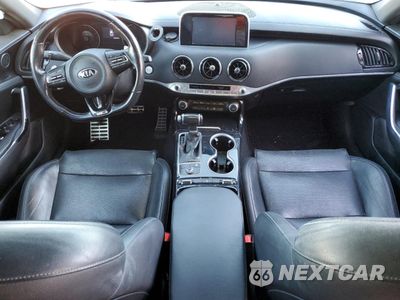 Zdjęcie 8 z 13 samochodu: 2020 KIA STINGER VIN:KNAE15LA4L6076596 - miniatura