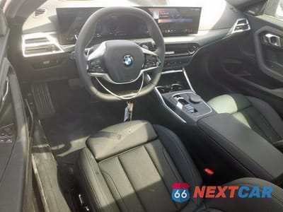 Zdjęcie 8 z 13 samochodu: 2025 BMW 230I VIN:3MW23CM03S8F32781 - miniatura