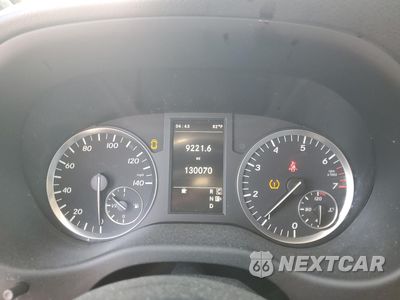 Zdjęcie 9 z 13 samochodu: 2016 MERCEDES-BENZ METRIS VIN:WD4PG2EE6G3154088 - miniatura