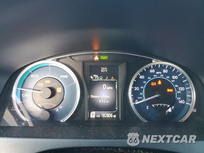 Zdjęcie 9 z 14 samochodu: 2015 TOYOTA CAMRY HYBRID VIN:4T1BD1FK1FU172949 - miniatura
