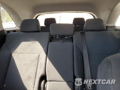 Zdjęcie 19 z 28 samochodu: 2019 KIA SORENTO VIN:5XYPG4A38KG533902 - miniatura