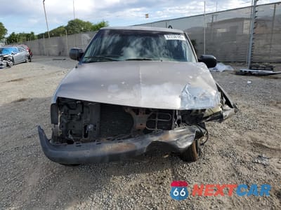 Piąte zdjęcie samochodu w środku: 1998 CHEVROLET S TRUCK S10 VIN:1GCCS1446WK252696 - miniatura