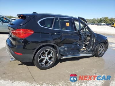 Trzecie zdjęcie samochodu z tyłu: 2018 BMW X1 XDRIVE28I VIN:WBXHT3C34J5K32030 - miniatura