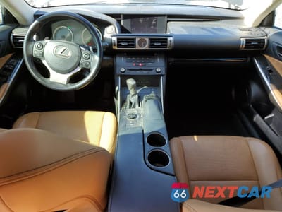 Zdjęcie 8 z 12 samochodu: 2016 LEXUS IS 200T VIN:JTHBA1D24G5021498 - miniatura