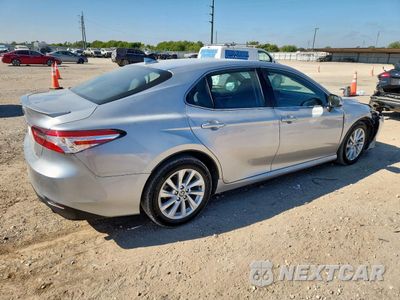 Trzecie zdjęcie samochodu z tyłu: 2023 TOYOTA CAMRY LE VIN:4T1C11AK2PU754824 - miniatura