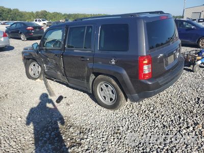 Drugie zdjęcie samochodu z przodu: 2015 JEEP PATRIOT SPORT VIN:1C4NJPBAXFD325631 - miniatura