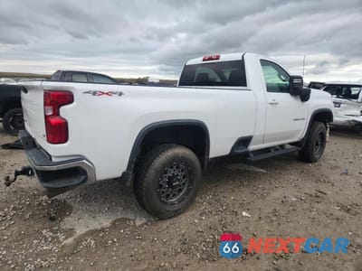 Trzecie zdjęcie samochodu z tyłu: 2022 CHEV SILVERADO K3500 LT VIN:1GC3YTE76NF104302 - miniatura