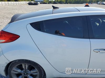 Zdjęcie 10 z 12 samochodu: 2013 HYUNDAI VELOSTER VIN:KMHTC6AD4DU104557 - miniatura