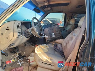 Zdjęcie 7 z 13 samochodu: 1999 CHEVROLET TAHOE K1500 VIN:1GNEK13R3XJ513285 - miniatura