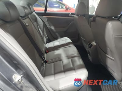 Zdjęcie 10 z 12 samochodu: 2006 VOLKSWAGEN JETTA TDI VIN:3VWRT71K06M029539 - miniatura