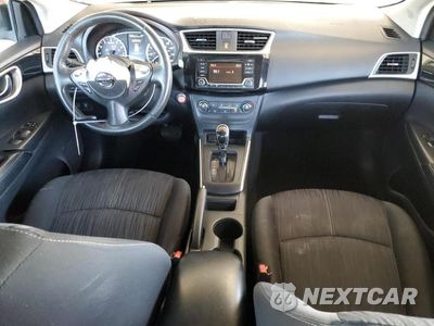 Zdjęcie 8 z 12 samochodu: 2017 NISSAN SENTRA S VIN:3N1AB7AP5HY267299 - miniatura