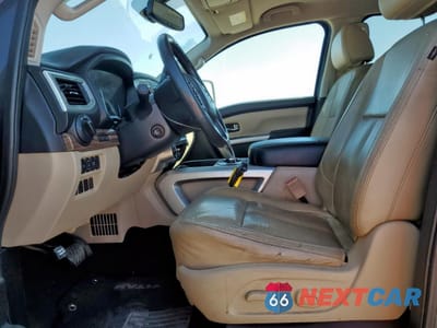 Zdjęcie 7 z 12 samochodu: 2016 NISSAN TITAN XD SL VIN:1N6BA1F47GN514606 - miniatura