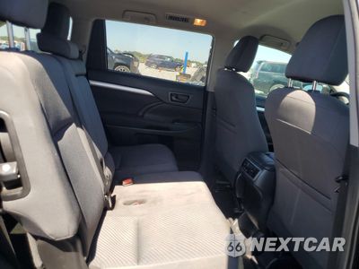 Zdjęcie 11 z 16 samochodu: 2019 TOYOTA HIGHLANDER LE VIN:5TDZZRFH7KS363569 - miniatura