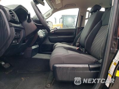 Zdjęcie 7 z 15 samochodu: 2018 TOYOTA TUNDRA DOUBLE CAB SR VIN:5TFUM5F1XJX074974 - miniatura