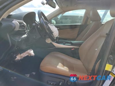 Zdjęcie 7 z 15 samochodu: 2016 LEXUS IS 200T VIN:JTHBA1D2XG5017925 - miniatura