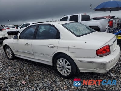 Drugie zdjęcie samochodu z przodu: 2002 HYUNDAI SONATA GLS VIN:KMHWF35H32A652192 - miniatura