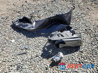 Zdjęcie 12 z 12 samochodu: 2019 CHRYSLER 300 S VIN:2C3CCABG2KH555524 - miniatura