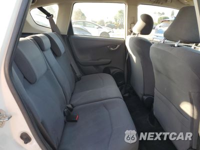 Zdjęcie 10 z 12 samochodu: 2013 HONDA FIT VIN:JHMGE8G39DC055810 - miniatura