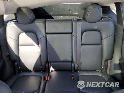 Zdjęcie 10 z 14 samochodu: 2024 TESLA MODEL Y VIN:7SAYGAEE4RF211941 - miniatura