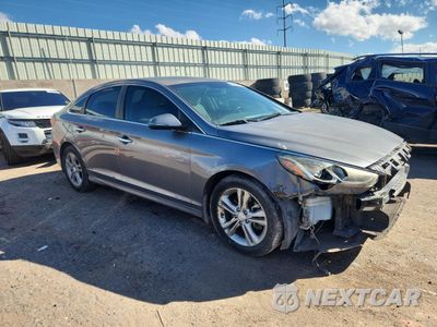 Czwarte zdjęcie samochodu z boku: 2018 HYUNDAI SONATA SPORT VIN:5NPE34AF8JH687546 - miniatura