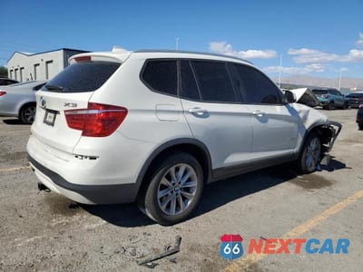 Trzecie zdjęcie samochodu z tyłu: 2017 BMW X3 SDRIVE28I VIN:5UXWZ7C57H0U45510 - miniatura