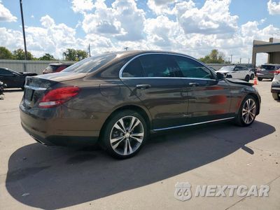 Trzecie zdjęcie samochodu z tyłu: 2016 MERCEDES-BENZ C 300 VIN:55SWF4JB0GU167050 - miniatura