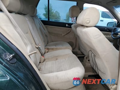 Zdjęcie 10 z 14 samochodu: 2001 VOLKSWAGEN GOLF GLS VIN:9BWGS21J414008727 - miniatura