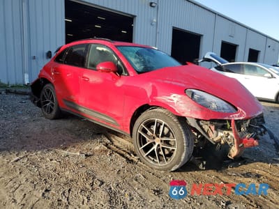 Czwarte zdjęcie samochodu z boku: 2024 PORSCHE MACAN BASE VIN:WP1AA2A56RLB07605 - miniatura