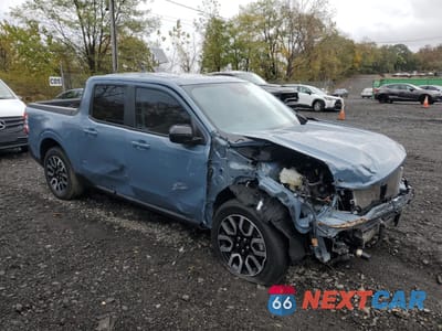Czwarte zdjęcie samochodu z boku: 2024 FORD MAVERICK LARIAT VIN:3FTTW8S94RRA87369 - miniatura