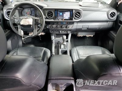 Zdjęcie 8 z 13 samochodu: 2019 TOYOTA TACOMA DOUBLE CAB VIN:3TMCZ5AN9KM202300 - miniatura