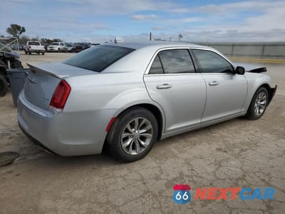 Trzecie zdjęcie samochodu z tyłu: 2021 CHRYSLER 300 TOURING VIN:2C3CCAAG8MH516232 - miniatura