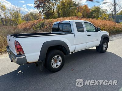 Czwarte zdjęcie samochodu z boku: 2014 TOYOTA TACOMA ACCESS CAB VIN:5TFUX4EN1EX025240 - miniatura