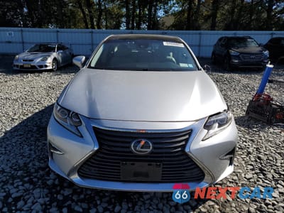 Piąte zdjęcie samochodu w środku: 2018 LEXUS ES 350 VIN:58ABK1GG1JU110162 - miniatura