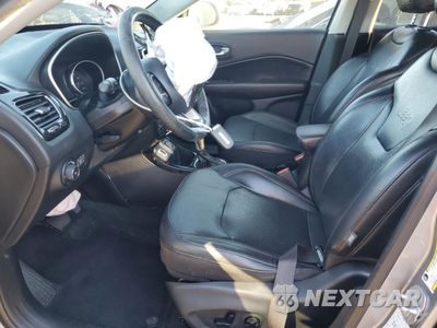 Zdjęcie 7 z 12 samochodu: 2019 JEEP COMPASS LIMITED VIN:3C4NJCCB0KT670817 - miniatura