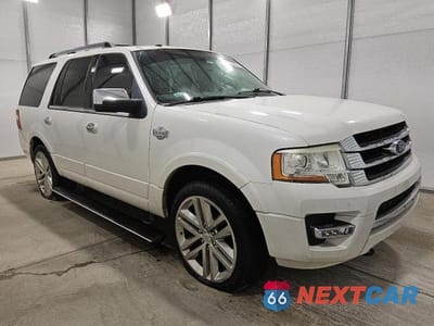 Czwarte zdjęcie samochodu z boku: 2016 FORD EXPEDITION XLT VIN:1FMJU1JT3GEF42516 - miniatura