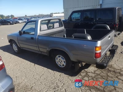 Drugie zdjęcie samochodu z przodu: 1993 TOYOTA PICKUP 1/2 TON SHORT WHEELBASE STB VIN:4TARN81A6PZ090139 - miniatura